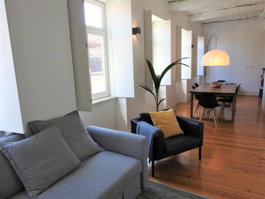 Oporto Delight 3 Luxury Apartment in Historic Center Max 4p