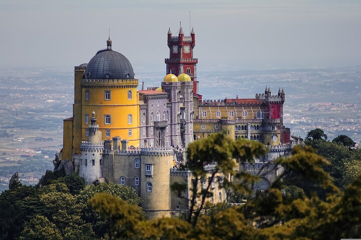 Lisbon: Sintra, Regaleira, Pena and Cascais with All Tickets