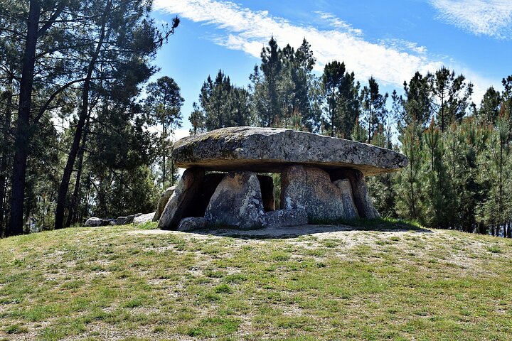 Archaeological Circuit of Fiais/Azenha and Cova da Moira