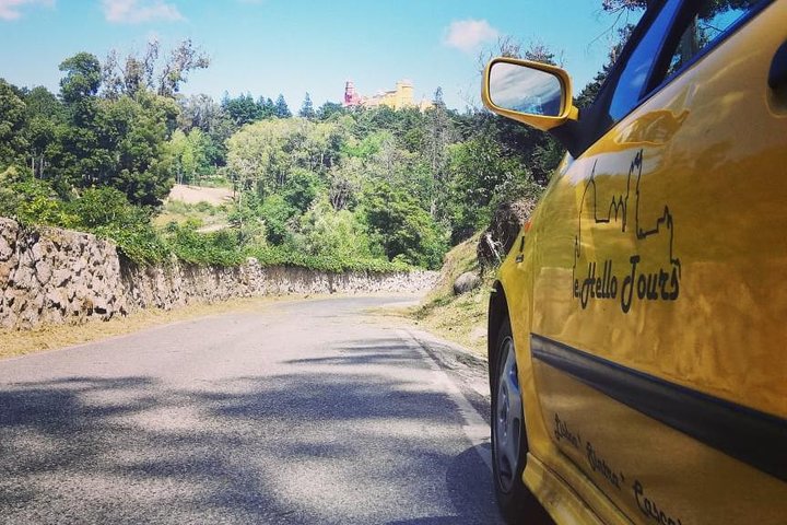 Sintra Mountain 1h PRIVATE Tour - SMALL GROUPS up to 6 people