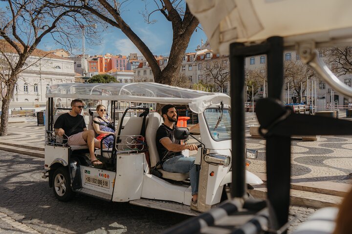 Lisbon Food & Tuk Tuk Tour with Eating Europe