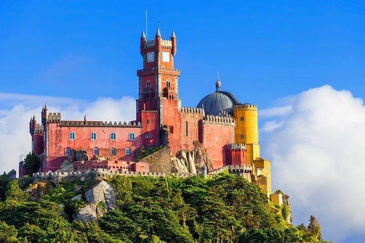 Private Tour to Sintra and Cascais Full Day