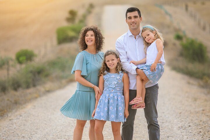 Family photo shoot in Cascais with a professional photographer