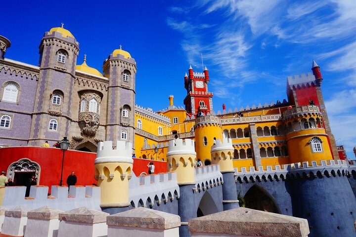 Sintra Magical Day -Visit Pena Palace , Regaleira and Cascais 