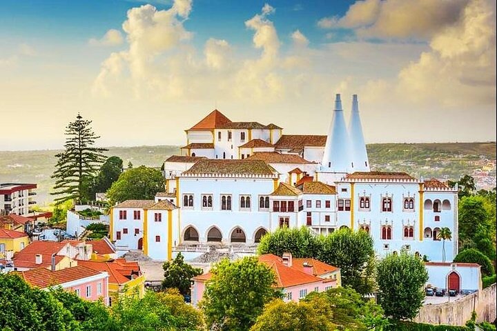 Pena Palace , Sintra and Cascais Tour - Travel With Locals