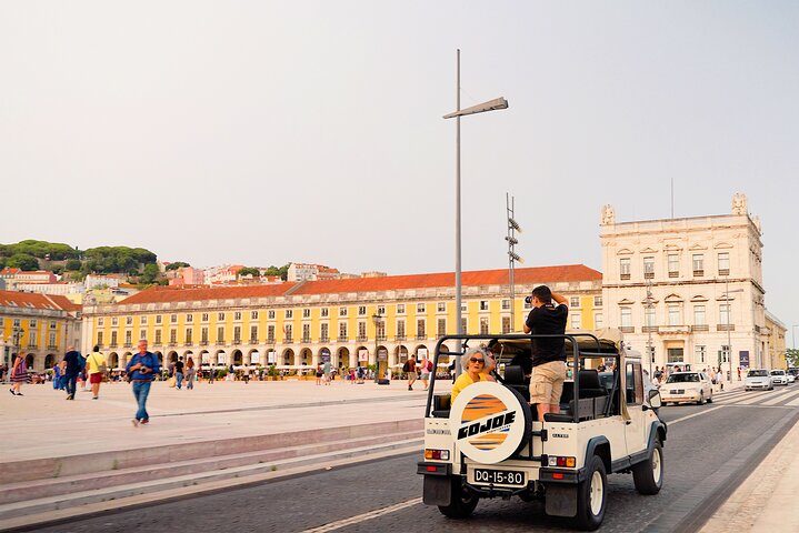 LISBON DAY TRIP in a Vintage Jeep with FOOD & DRINK Tastings