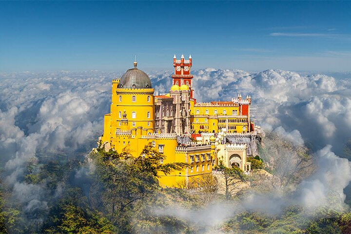 Sintra and Cascais Private Tour with Transportation