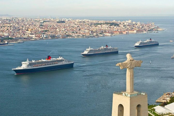 Tour Discover the charms and secrets of the beautiful city of Lisbon