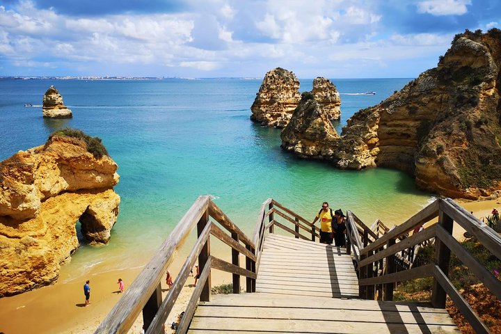 From Lisbon: Algarve Private Tour with Benagil Caves Cruise