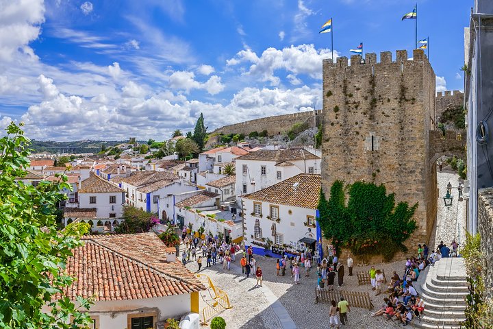 Full-day Fátima, Nazaré, and Óbidos Small-Group Tour from Lisbon