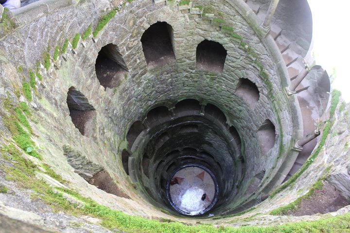 Private Sintra Tour from Lisbon with Wine Tasting and Regaleira Palace