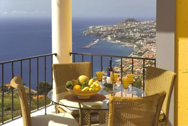 Luxury One Bedroom Palheiro Village by HR Madeira