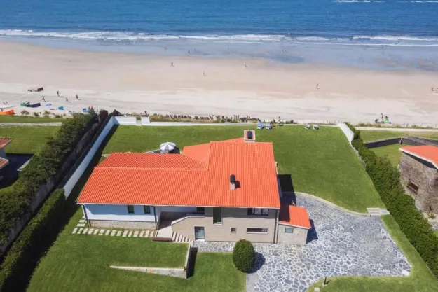 Panoramic Beachfront Villa