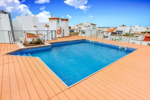 Two Bedroom Apartment with Rooftop Pool in Alvor