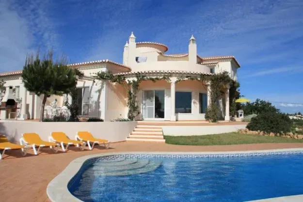 Villa with beautiful see views 