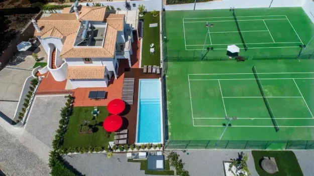 Exceptional Villa Private Pool Tennis Courts e Golf Putt