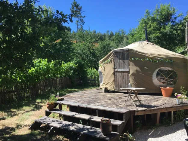 Star Gazing Luxury Yurt with RIVER VIEWS