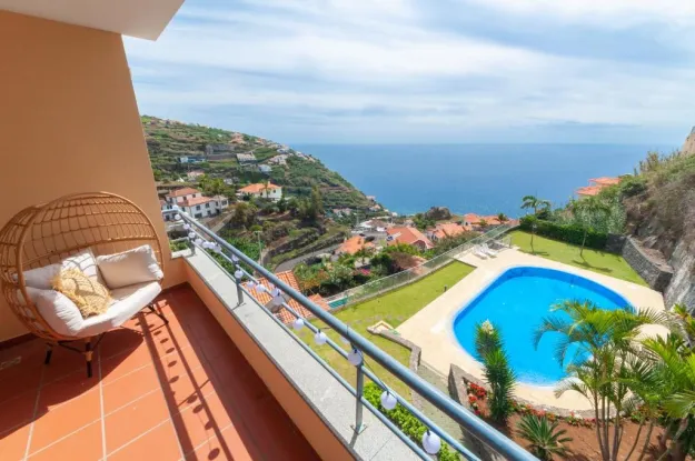 Unique Tropical Style Penthouse with a Dreamy View