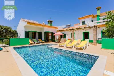 ALGARVE COUNTRY HOUSE V6 WITH HEATED POOL