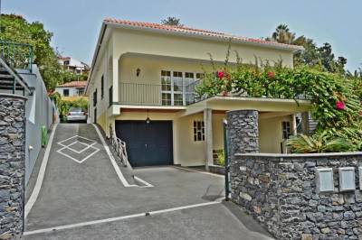 Relaxing Villa in the center of Funchal