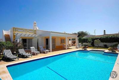 Albufeira Villa Sleeps 6 Pool Air Con WiFi