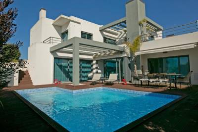 Aqua Villa, Private Pool & BBQ (Ideal For Families)