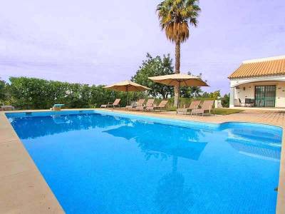 Escanxinhas Villa Sleeps 10 with Pool Air Con and WiFi