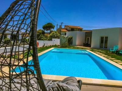 House with 3 bedrooms in Atalaia with shared pool enclosed garden and WiFi 3 km from the beach