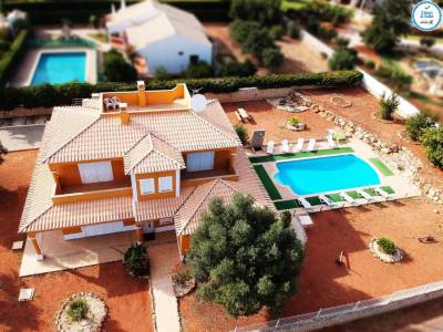 Villa Monte Canelas - Private Pool - Free Parking