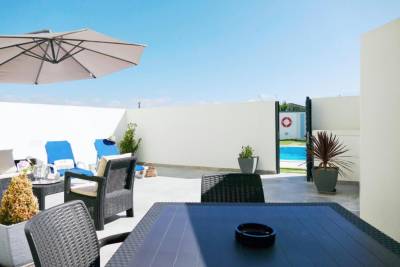 Baleal poolfront apartment