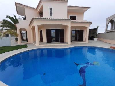 Galé Great Villa with Pool