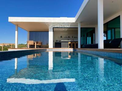 Villa in Alporchinhos Sleeps 10 with Pool and Air Con