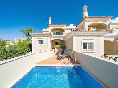 Vale Formoso Villa Sleeps 8 with Pool Air Con and WiFi