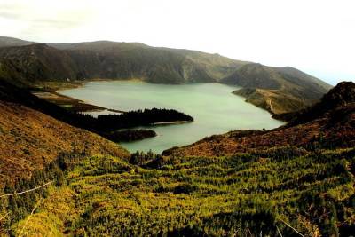 Private Full-Day 4x4 Tour to Fogo Volcano