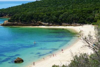 Arrábida, Setúbal and the Blue Coast - Private Van Tour