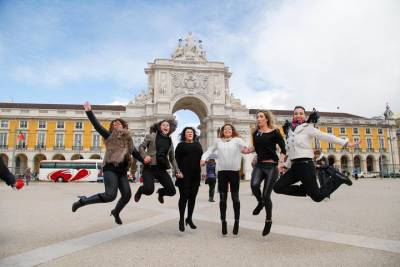 Lisbon Essential Walking Tour: History, Stories and Lifestyle