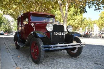 Classic car city tour – Coimbra ride