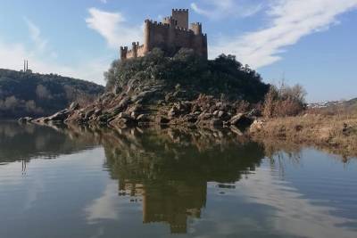 Private Tour Templar Castles and Riverside Villages: Tomar and Almourol Castle
