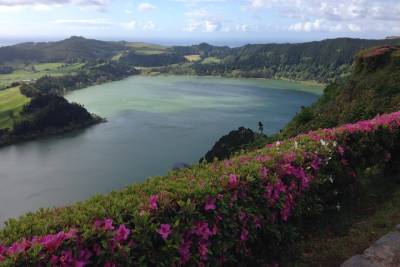 Full-Day Furnas Tour: Lake, Fumaroles and Thermal Pools 4x4