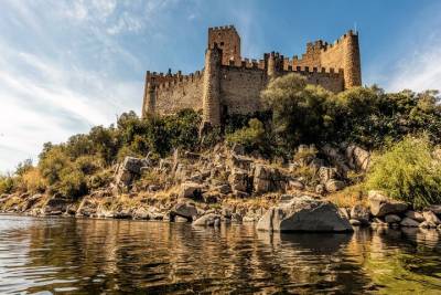 Tomar and Almourol Castle Private Tour from Lisbon