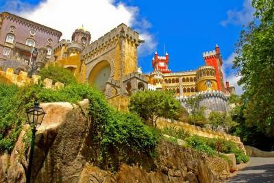 Sintra and Cascais Small-Group Day Trip from Lisbon