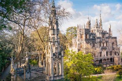 Excursion to Sintra, Cascais and La Quinta Regaleira by bus from Lisbon