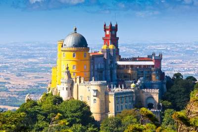 Sintra and Cascais Small-Group Full-Day Tour from Lisbon