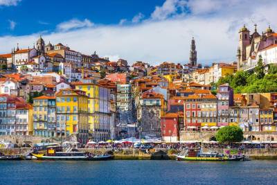 Porto Guided Tour with Proffesional Guide from Lisbon