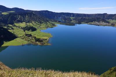 Pedestrian Walk Mata do Canário – Sete Cidades(Full day)