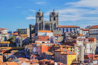 Private Premium Car Transfer from Lisbon to Braga with 2h of Sightseeing