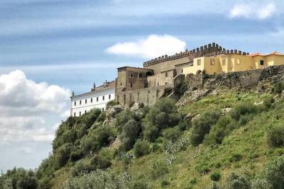 Safe Private Tour - Three Castle: Setúbal, Palmela & Sesimbra