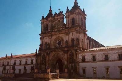 Medieval Monasteries Private day-trip from Lisbon