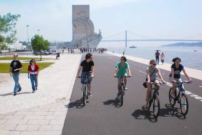 Old town Sitway Tour & Riverside Tour on Electric Bikes