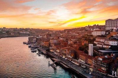 Porto & The Douro Riverside - Private Van Tour